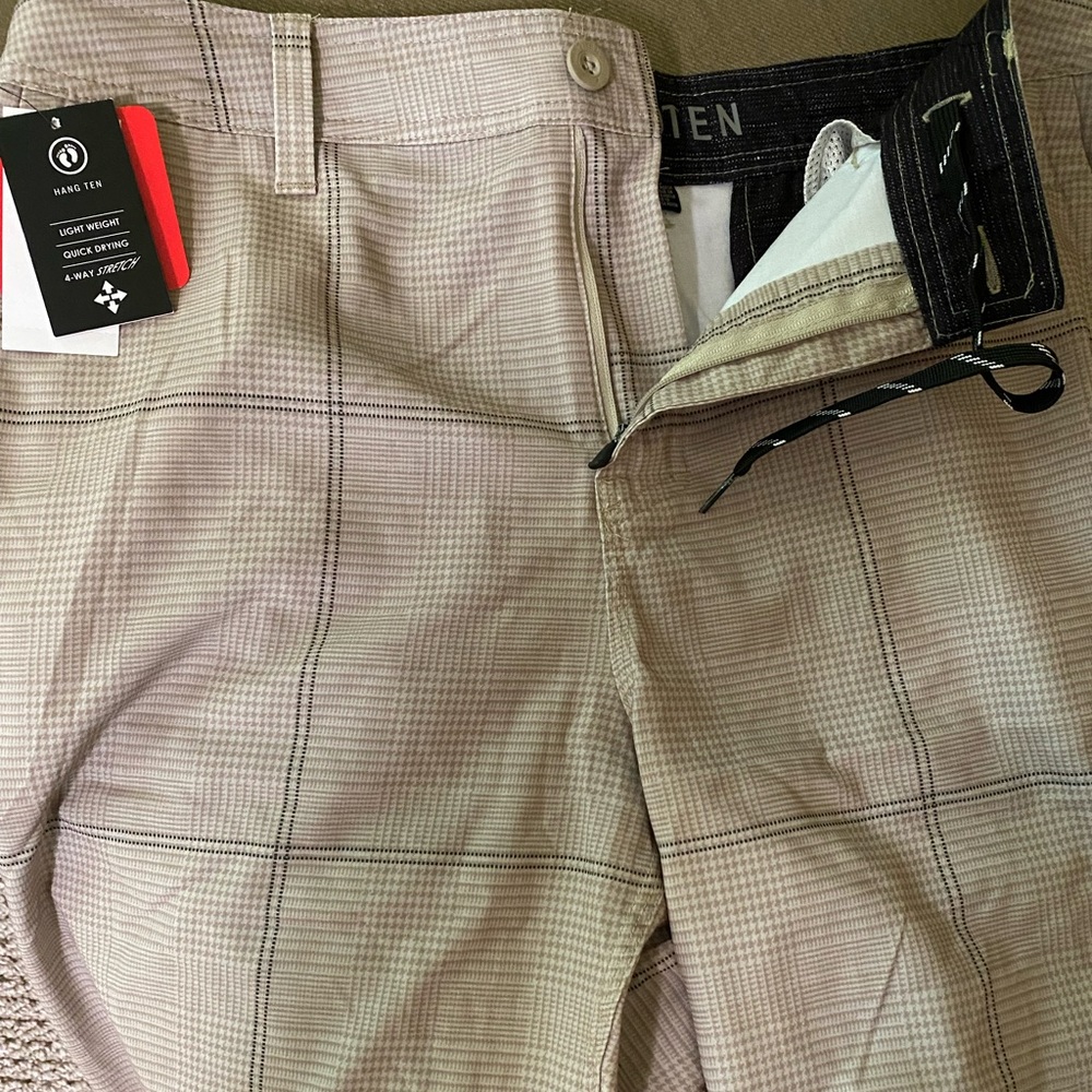 Men's Hang Ten shorts 34” waist